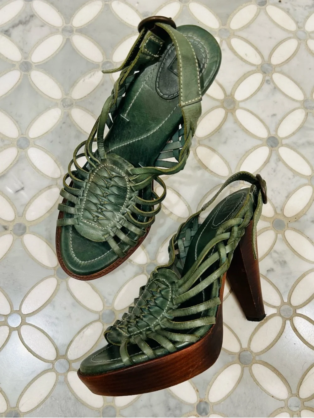 Frye Joy Huarache Platform Sandals Olive Green Leather Wood Heels Boho 9.5 - Picture 2 of 13